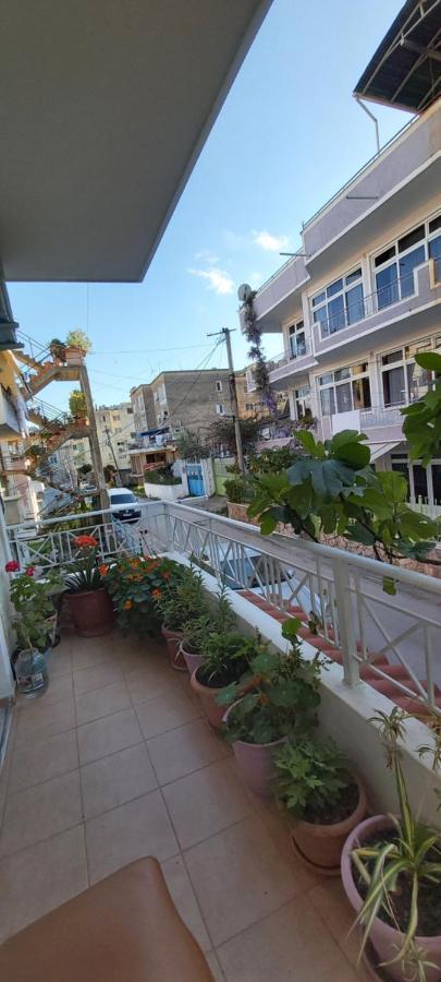 Honey Apartment Near Port Of Saranda Esterno foto